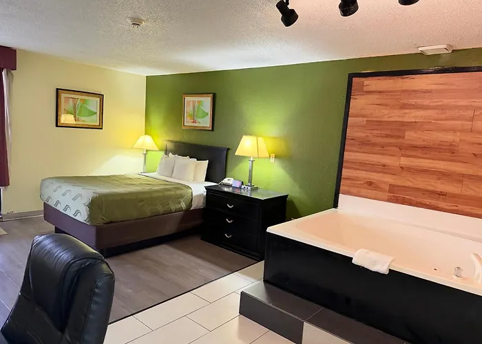Lafayette Inn & Suites