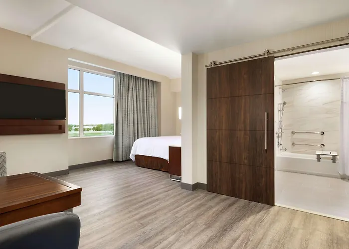 Embassy Suites By Hilton Noblesville Indianapolis Conv Ctr